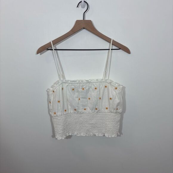 American Eagle Embroidered Daisy Smocked Tank NEW with tags Medium - Picture 1 of 10